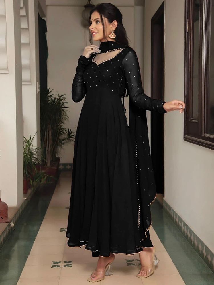 Sumshy Party Wear Beautiful Georgette Gown With Dupatta