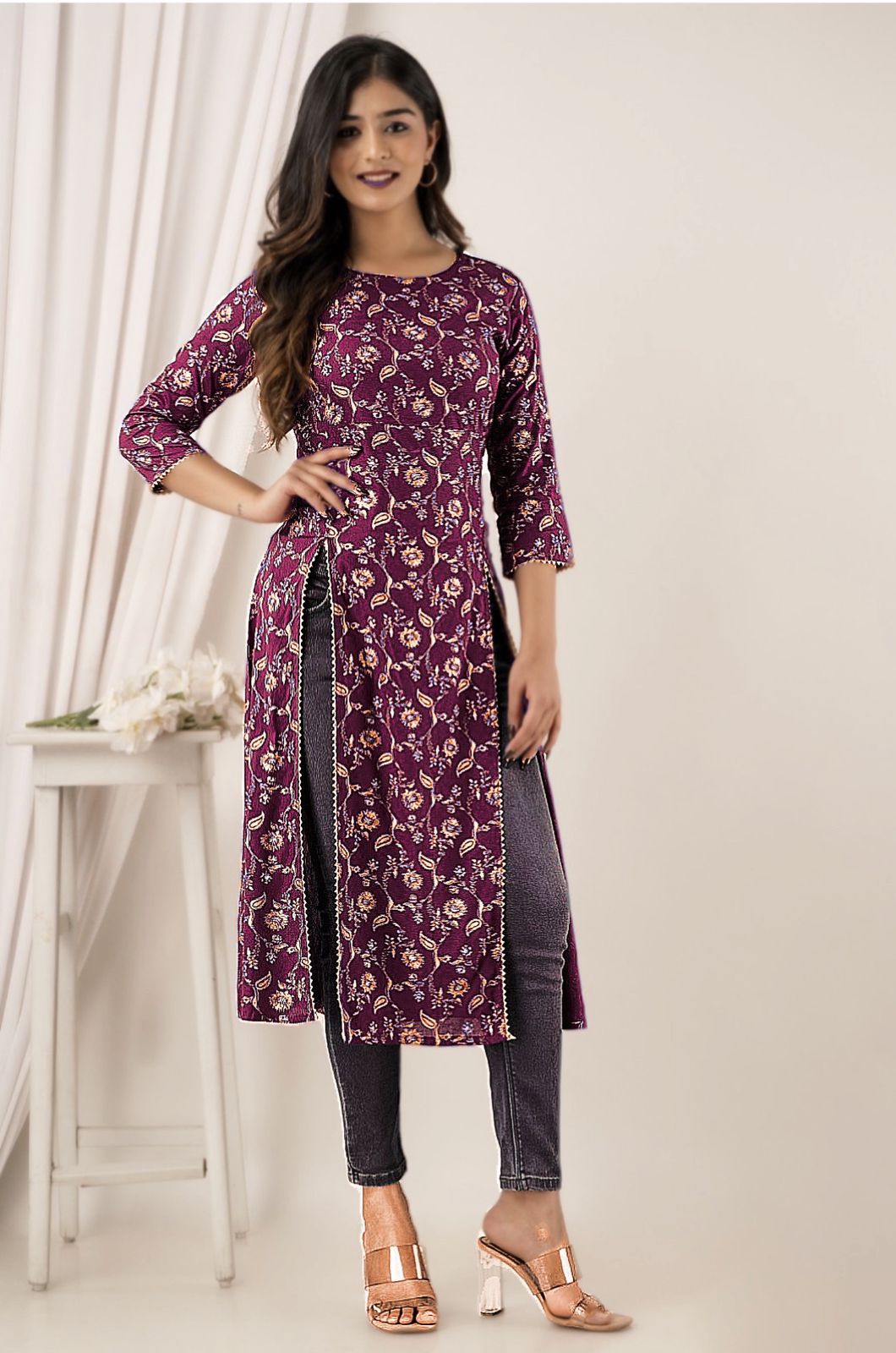 Sumshy Ladies Beautiful Foil Printed Heavy Rayon Kurtis