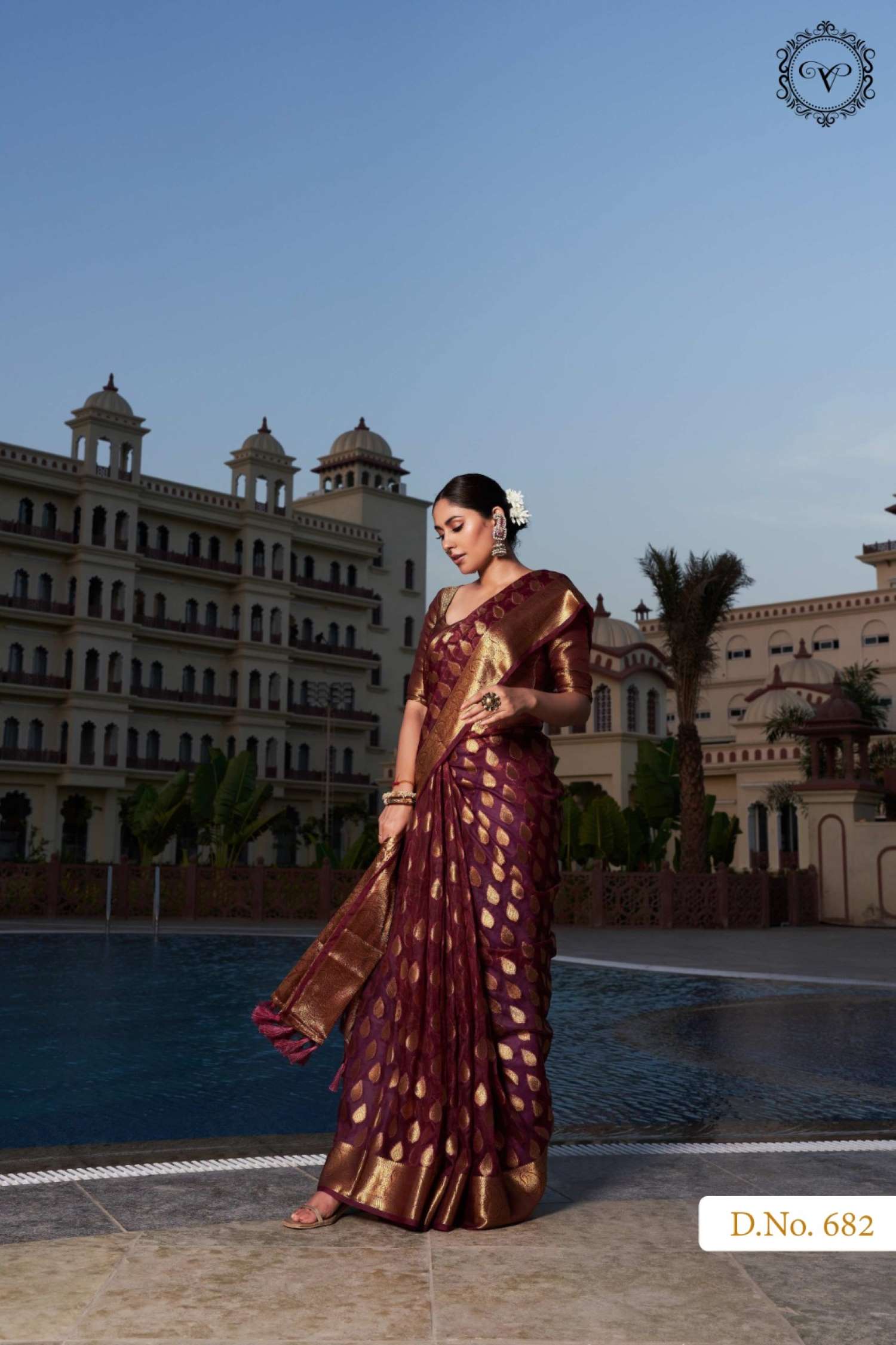 Sumshy Vivakshi Designer Organza Zari Weaving Saree