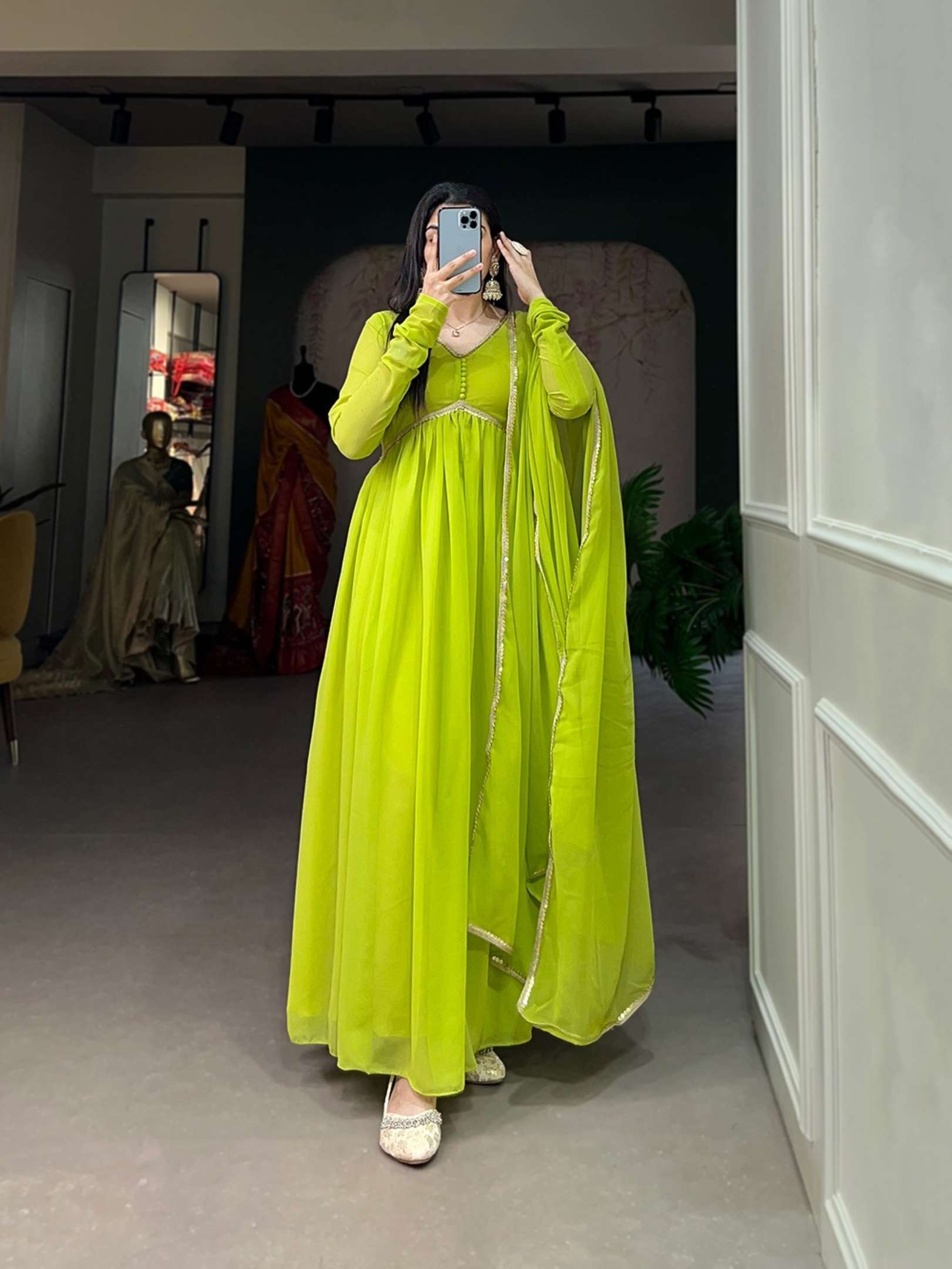 Sumshy Alia Style Georgette Ladies Gown With Dupatta