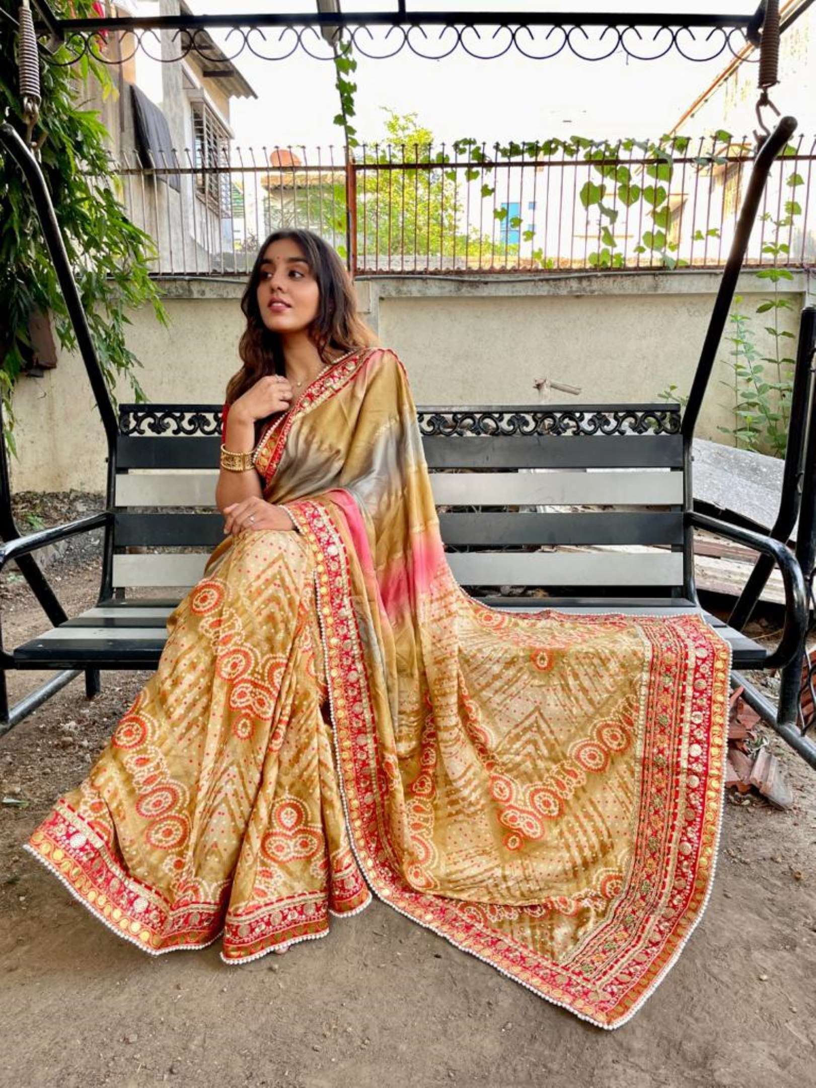 Sumshy Achavi Bandhani Printed Moss Chiffon Sarees