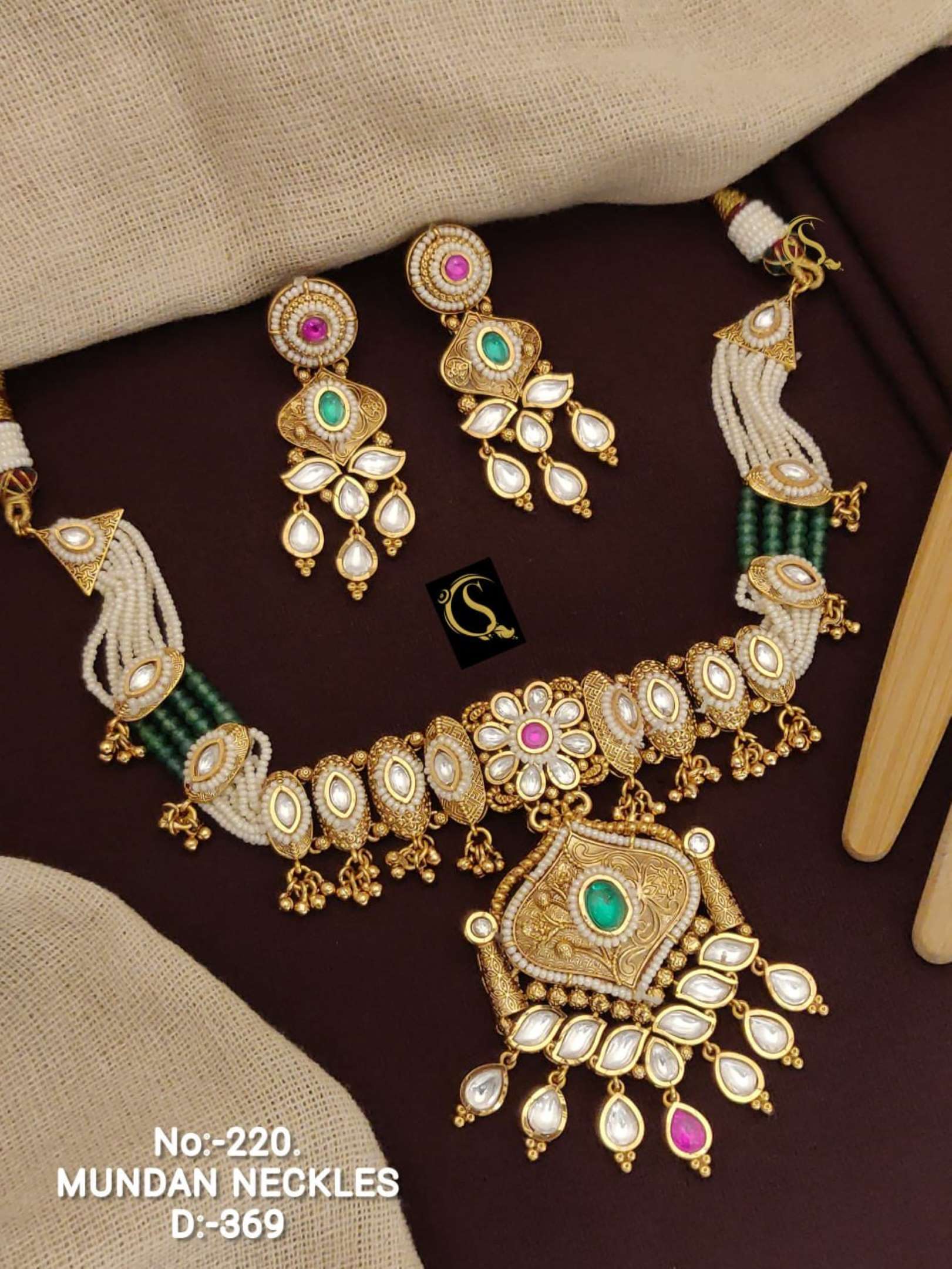 Sumshy Heavy Moti And Gold Mundan Necklaces