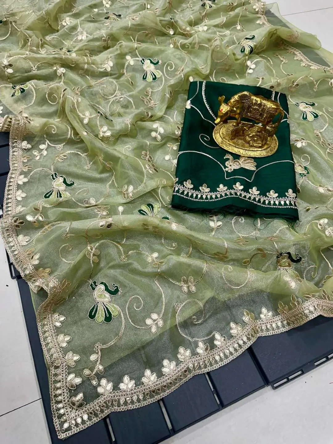 Karishma Amba 2 Pure Tissue Silk Saree Online - Image 7