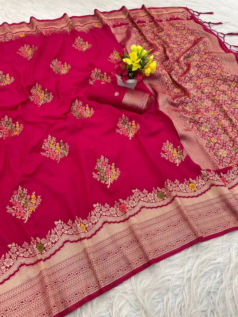 Laxmi 977 Sarees Manufacturer In Surat