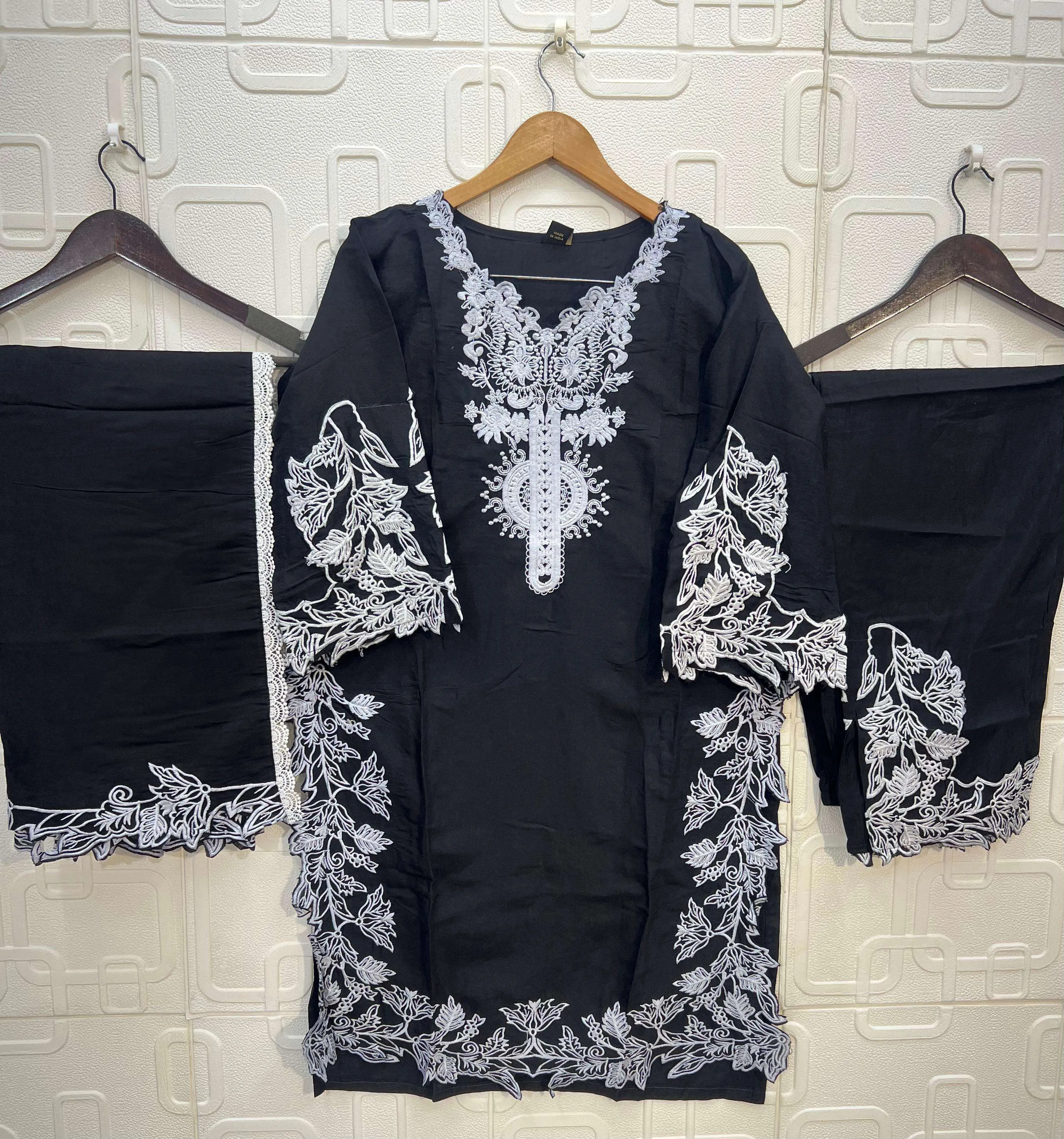 Bilqistm B 201 Pakistani Readymade Suits