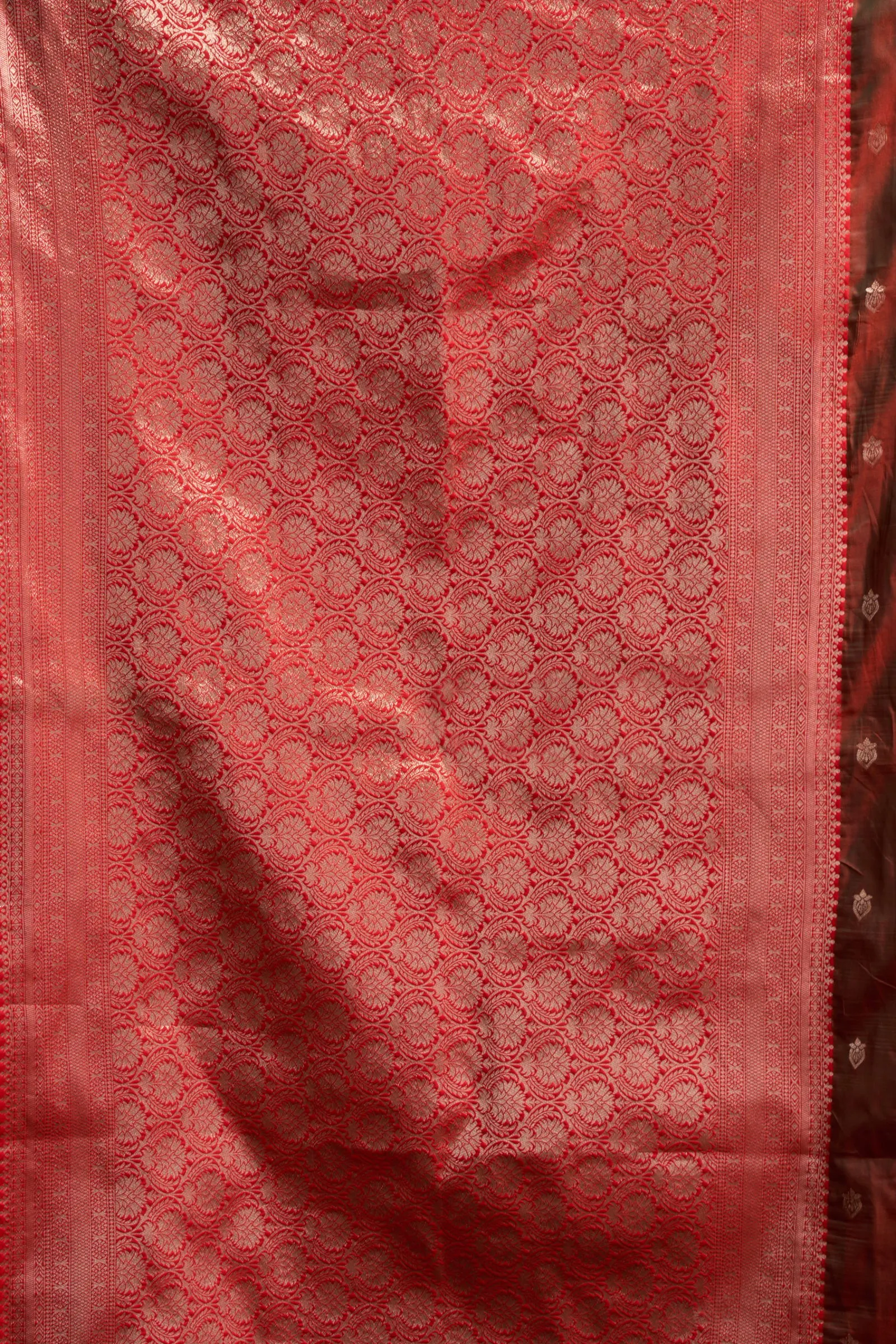 Gobuni Swara Silk Traditional Wear Saree Collection Sarees