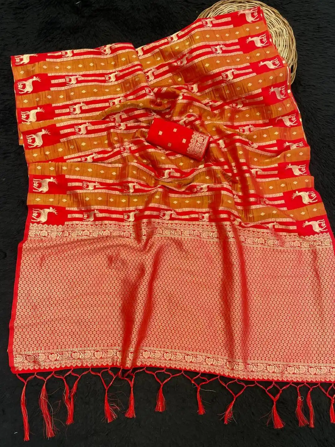 Laxmi 1000 Festive Sarees Wholesale Online Surat