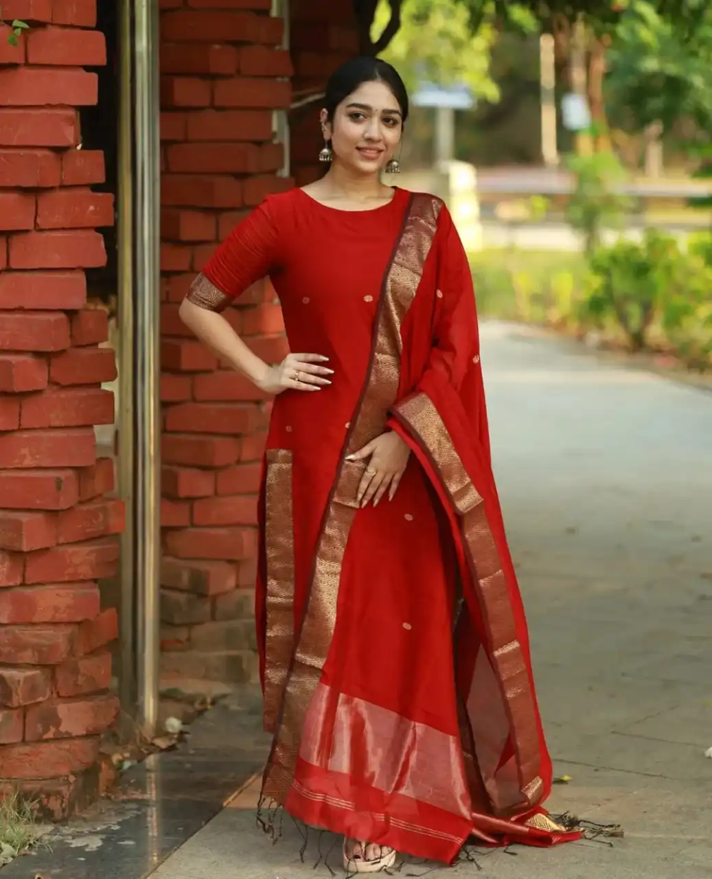 LFK Nayantara Jacquard Weaving Kurti With Dupatta Wholesale