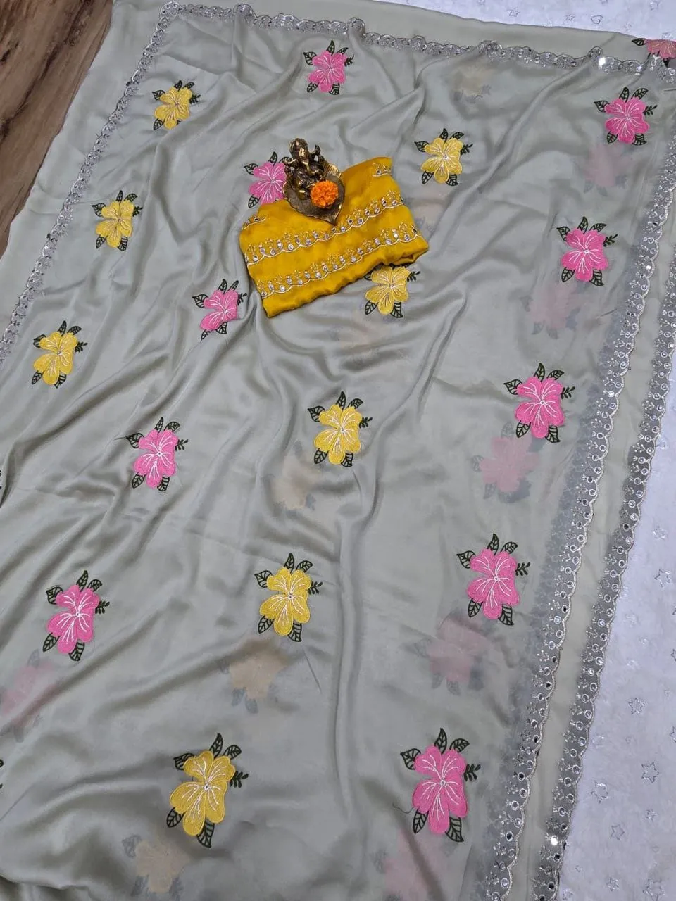 RC1 Vol 92 Best Wholesale Saree Market in Surat