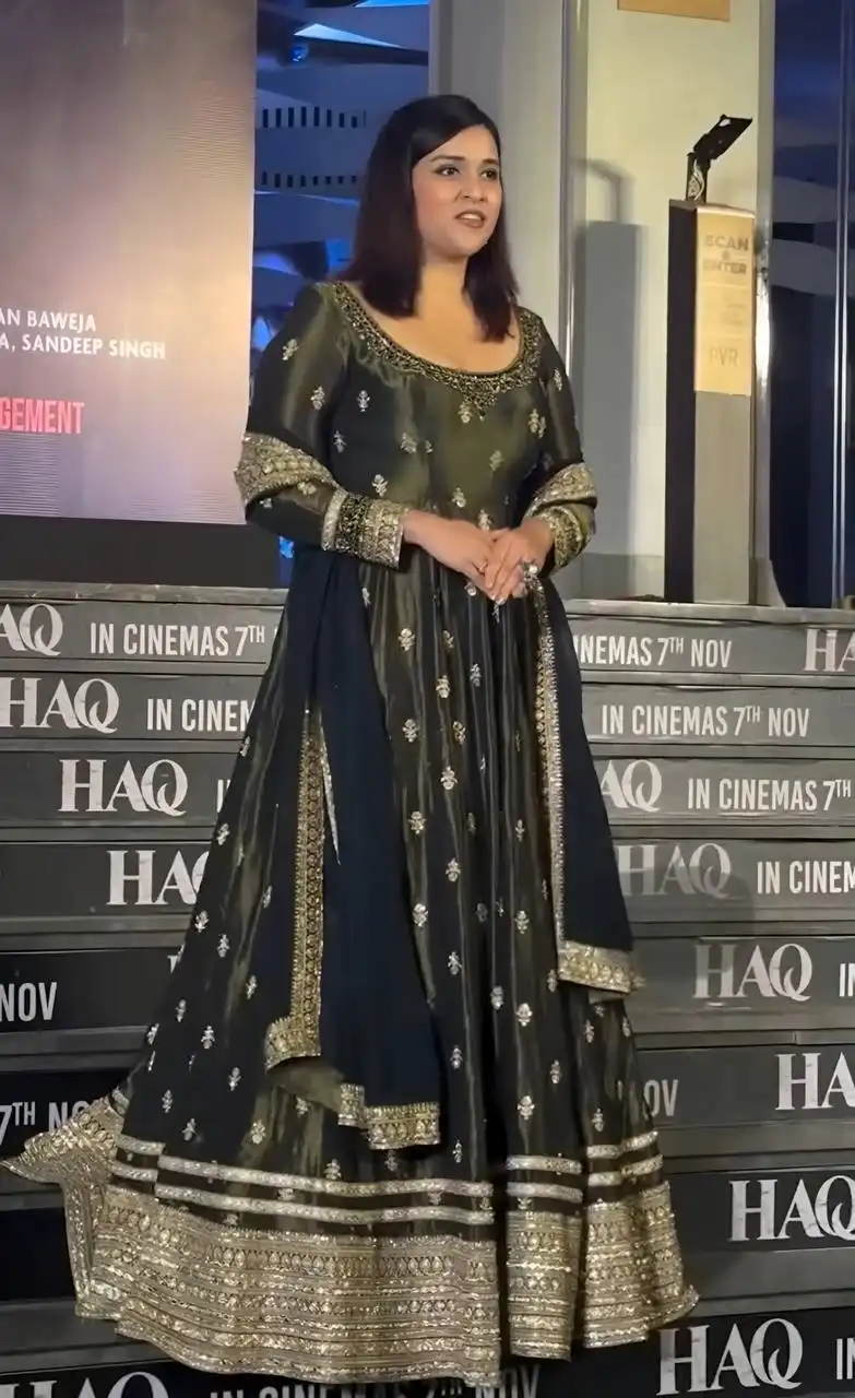 STD 6114 Designer Mehendi Function Gown Pant With Dupatta