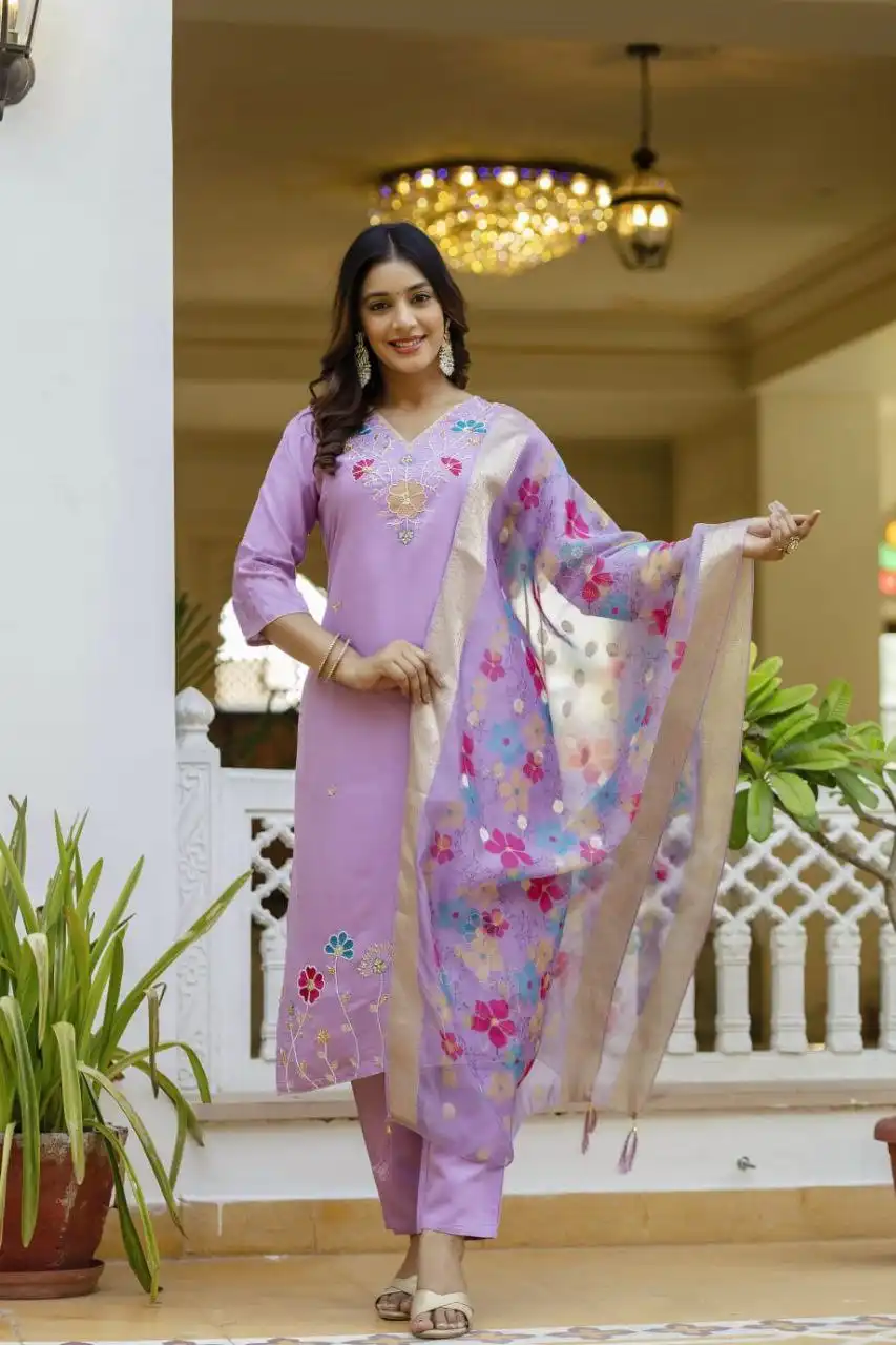 Zarin 55 Embroidery Work Kurti Pant With Dupatta Collection