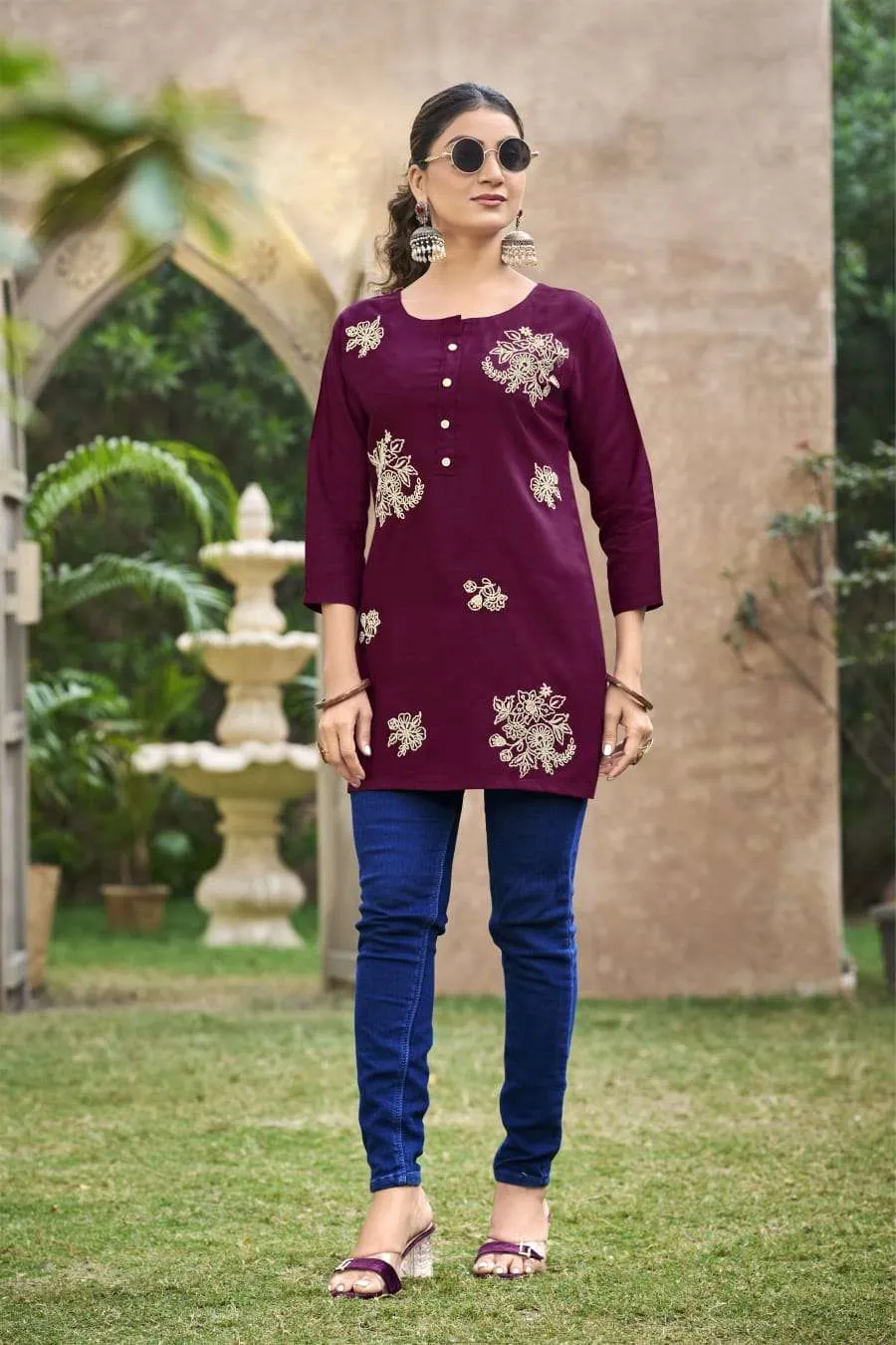 Tips and Tops Rose Kurtis